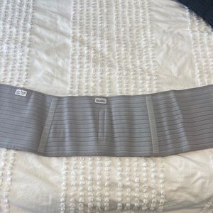 New (without tags) Bodily post partum belly band